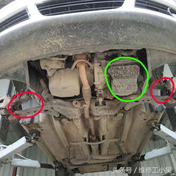 汽車轉(zhuǎn)彎時(shí)候咯噔異響_汽車轉(zhuǎn)彎時(shí)候咯噔異響還能開嗎