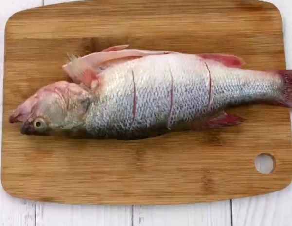 鯉魚蒸10分鐘能熟嗎-鯉魚蒸多長時間熟