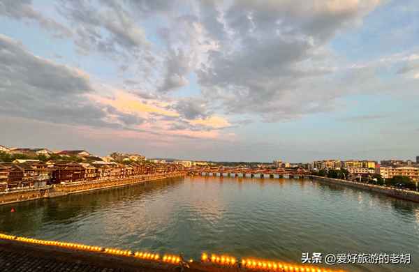 受降紀(jì)念館停車方便嗎,受降紀(jì)念館營(yíng)業(yè)時(shí)間