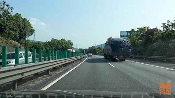 高速公路報警求助—高速公路報警求助電話是多少號碼