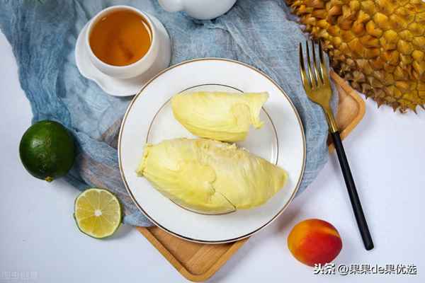 榴莲炖鸡汤的做法、榴莲壳煲鸡汤有什么功效与作用