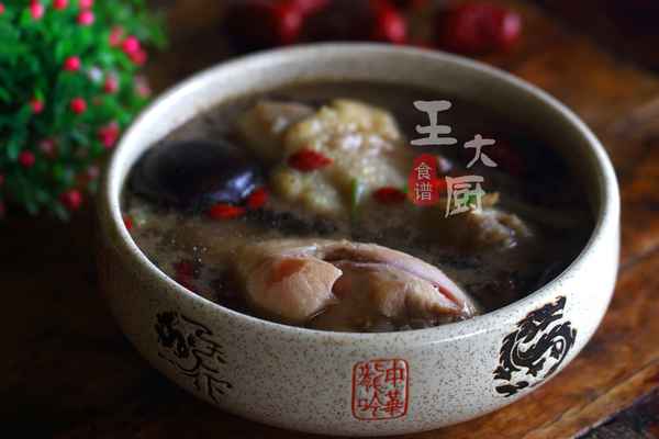 香菇燉雞塊怎么燉好吃(香菇雞塊怎么燉好吃又簡單)