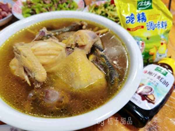 高壓鍋燉雞的正確方法-燉雞湯用不用先焯水