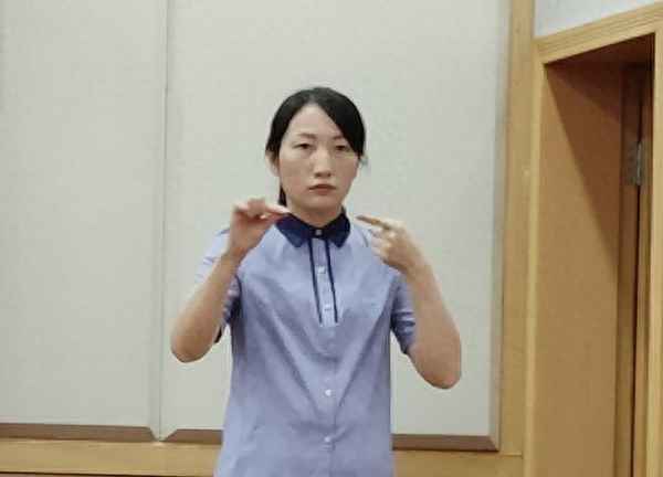 自学手语一般需要多久-学手语的十大忌讳