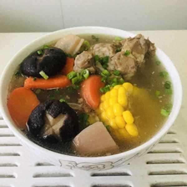 香菇燉排骨怎么做最好吃_香菇燉排骨怎么做最好吃又簡(jiǎn)單