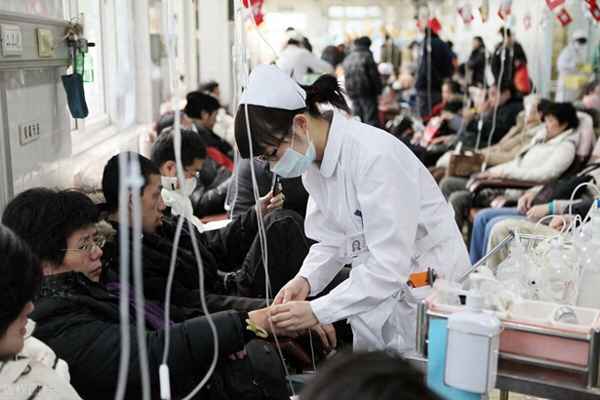 吊一瓶阿奇一般多少钱—吊水阿奇霉素一瓶250ml要吊多久