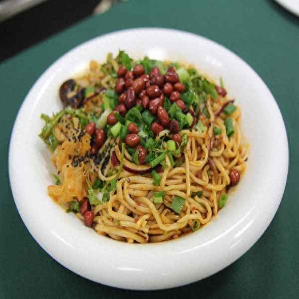 沙縣小吃茶樹菇排骨湯的配方、茶樹菇排骨湯功效和作用