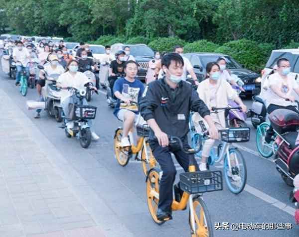 如何區(qū)分電動(dòng)車(chē)和電摩、電摩和電動(dòng)車(chē)的區(qū)別
