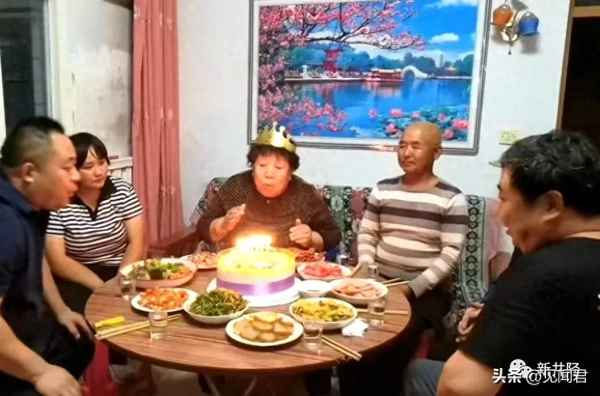 祝姐姐生日的祝福語—祝姐姐生日的祝福語簡單