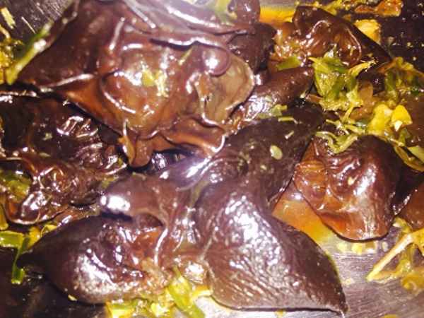蘸木耳的芥末汁怎么調(沾木耳的芥末汁怎么調)
