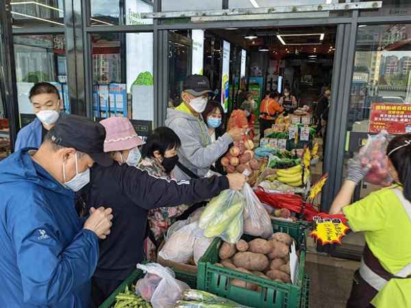 长春东岭南街早市—长春东岭南街早市承包摊位