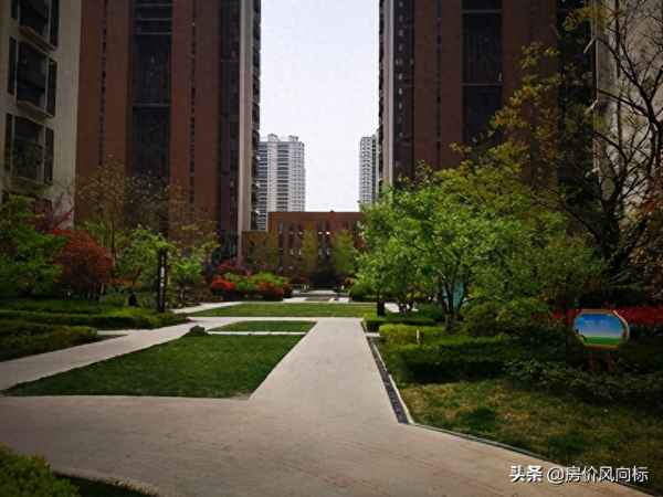 四季花城二手房出售_四季花城二手房出售120m多少