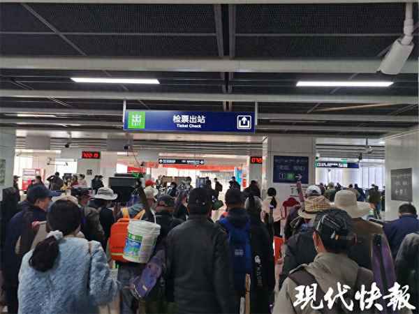 夜钓嫌烦竟然蟹塘偷蟹(偷钓鱼塘鱼怎么处理)