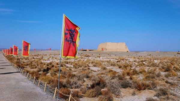 不见有人还上一句是什么_不见人的下一句是什么