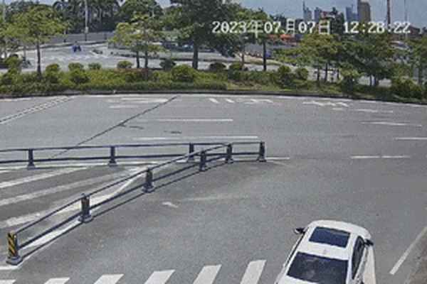 开车前吵架后果怎么样;一开车就吵架的两口