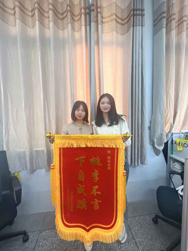 人间春色本无价这首诗的名字_人间春色朱强阅读理解答案