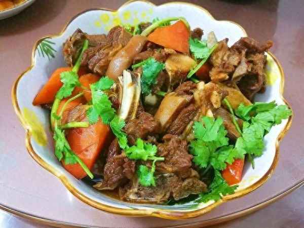 羊排骨怎么做好吃(燉羊排放什么調料)