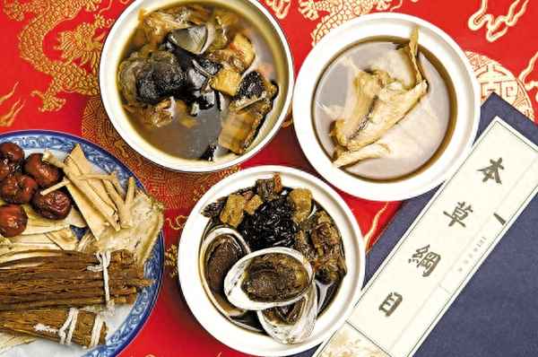 兔肉可以和蟲草花一起煲湯嗎-兔肉可以和花菜一起吃嗎