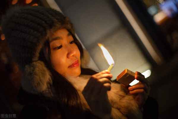 賣火柴的小女孩讀后感100個字_賣火柴的小女孩讀后感100個字二年級