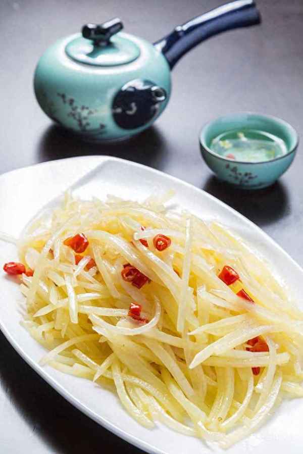 酸辣土豆絲的做法、涼拌酸辣土豆絲的做法