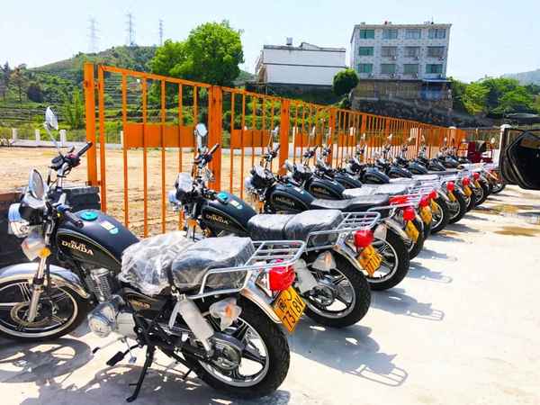 考c1一般多錢;2023駕校收費(fèi)一覽表