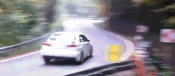 后輪剎車片基本不用換;換4個剎車片500貴不貴