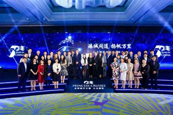 中華菜譜大全 2525道菜譜(中華菜譜大全 2525道菜譜名稱)