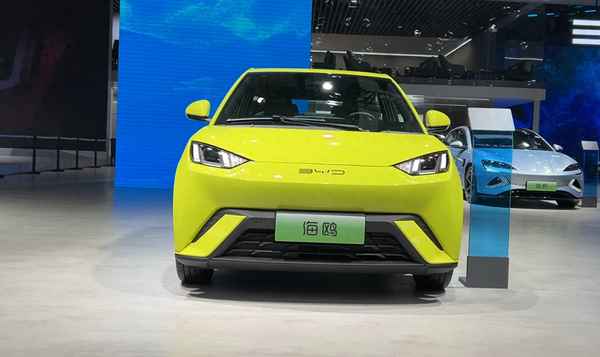 300萬以內的車-300萬左右的車哪個好