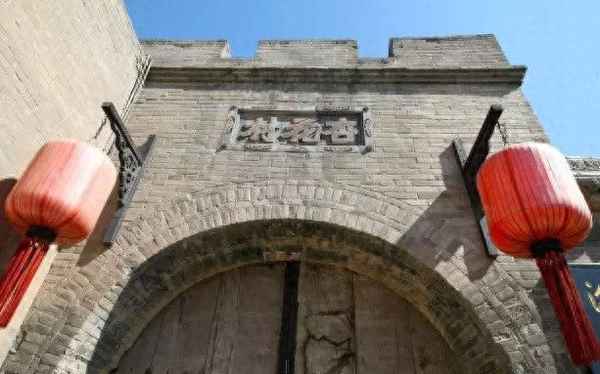 牧童遥指杏花村原文,牧童骑黄牛,歌声振林樾.意欲捕鸣蝉,忽然闭口