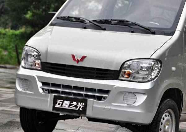 五菱之光發(fā)動(dòng)機(jī)1.2價(jià)格;五菱之光1.0發(fā)動(dòng)機(jī)價(jià)格