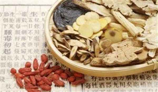 吃完阿奇霉素身體發熱,吃完阿奇霉素身體發熱正常嗎