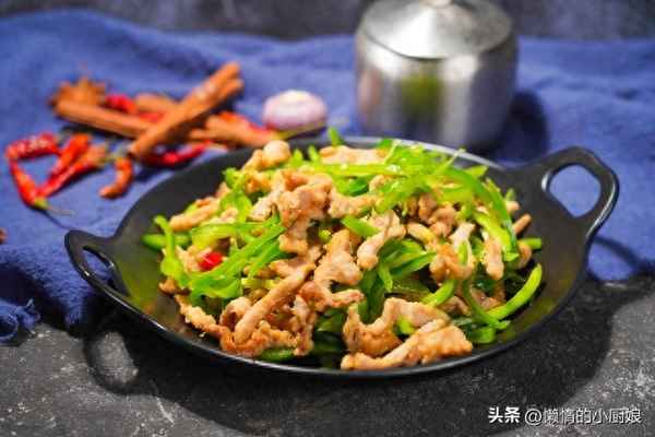 肉炒大辣椒的家常做法—肉炒大辣椒的家常做法視頻