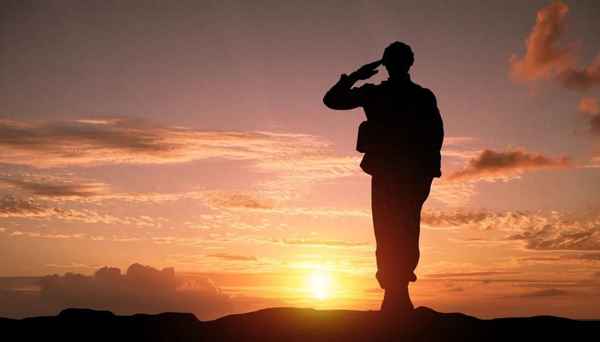 将军战死沙场的诗句_将军战死沙场头像