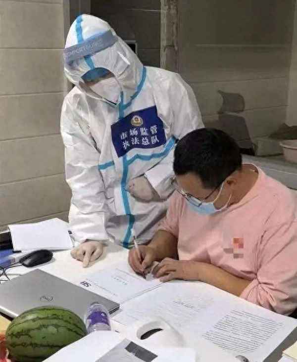 餐廳招牌的牛排和服務(wù)的缺失—牛排餐廳標(biāo)語