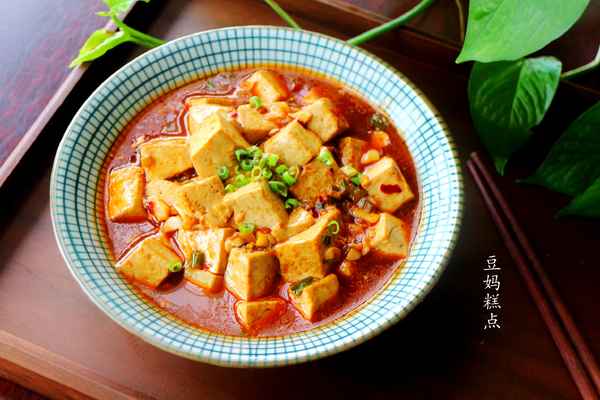 最簡(jiǎn)單的家常素炒豆腐;最簡(jiǎn)單的家常素炒豆腐條