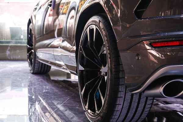 懂車的人買轎車還是suv、家庭用車什么車最合適