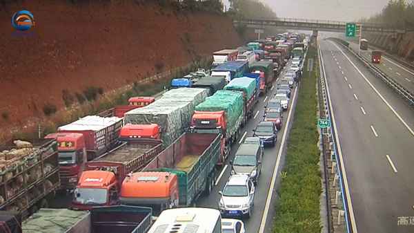 今天连霍高速严重堵车-连霍高速今天怎么了