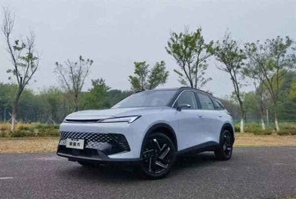 北汽新能源 SUV SUV配置-北汽新能源 新款