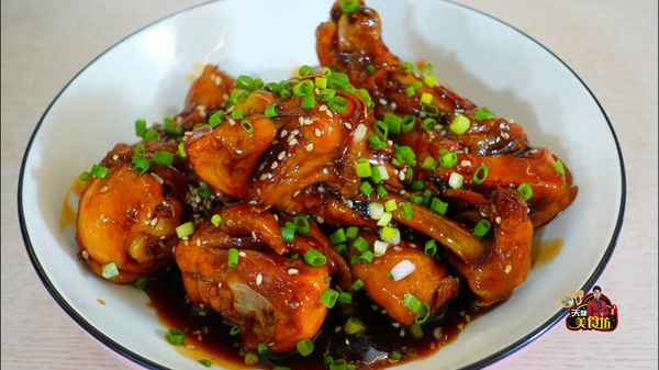 家常可樂雞腿簡單做法;家常可樂雞腿簡單做法視頻,營養美味,饞得我直流口水