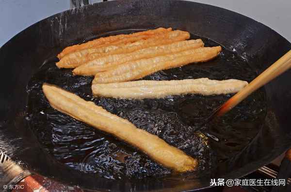 油條健康嗎_早餐吃油條健康嗎