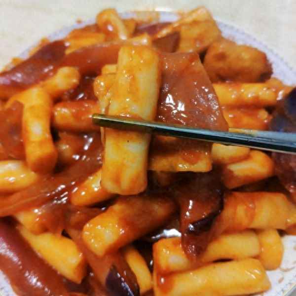 番茄醬炒年糕怎么做、番茄醬炒年糕步驟竅門(mén)