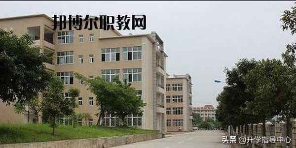 绵阳财经学校怎么样;绵阳财经学校地址