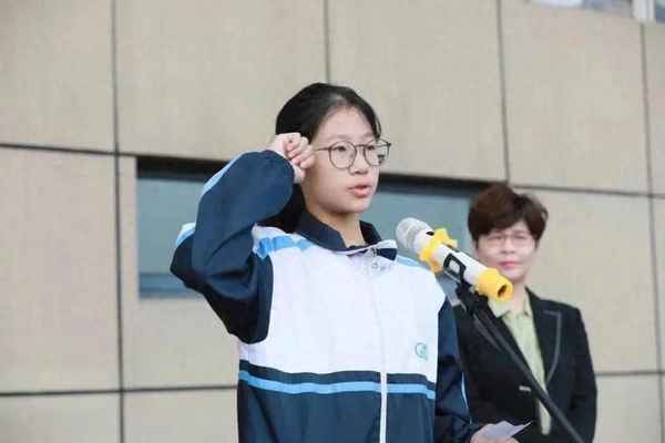 初中運動員代表講話稿_運動員演講稿100字左右