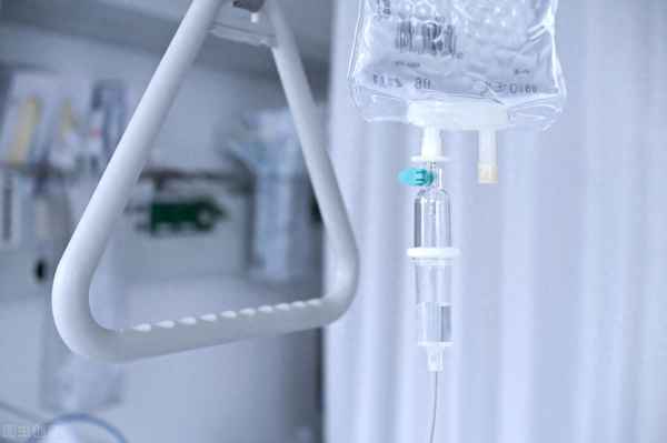 输阿奇霉素血管发红、输阿奇霉素血管发红正常吗