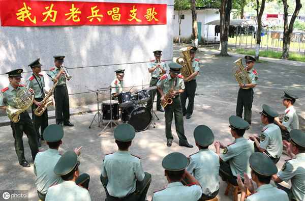 老戰友八一聚會最短致辭;戰友八一聚會講話