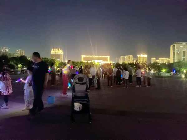 胶东文化广场_胶东文化广场图书馆开放时间