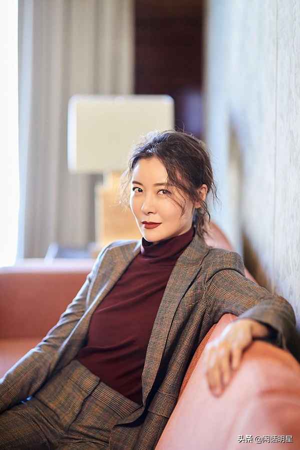 柯蓝财经(柯蓝主持的节目视频)