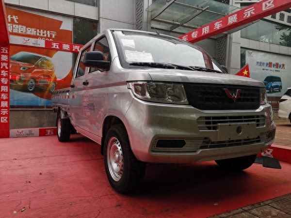 五菱榮光封閉貨車5座、五菱榮光全封閉貨車