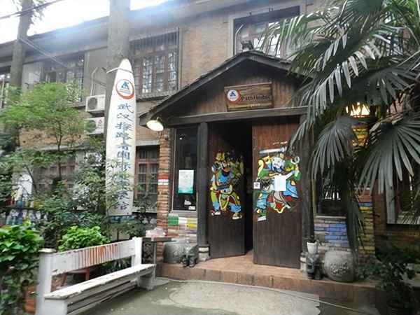 长期租酒店一间房怎么收费(酒店长租一年)