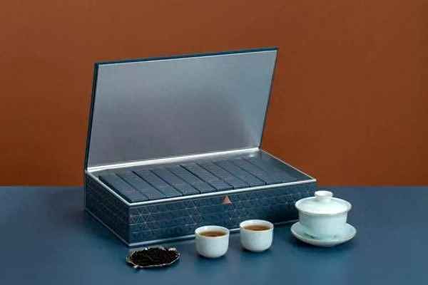 形容一个东西很贵(形容一个东西很贵重的成语)